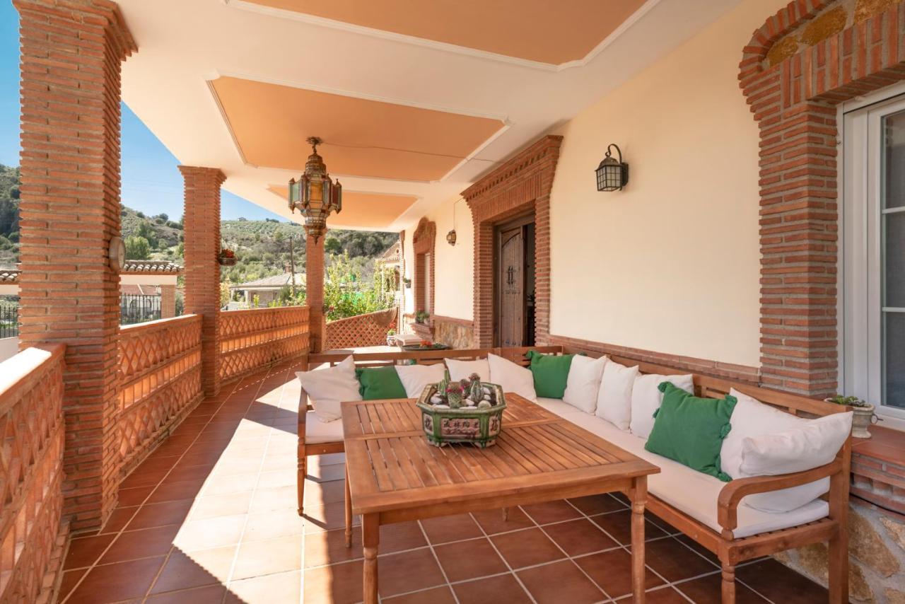 La Gaviota Con Chimenea, Barbacoa Y Piscina Junto A Ruta Del Gollizno En Olivares