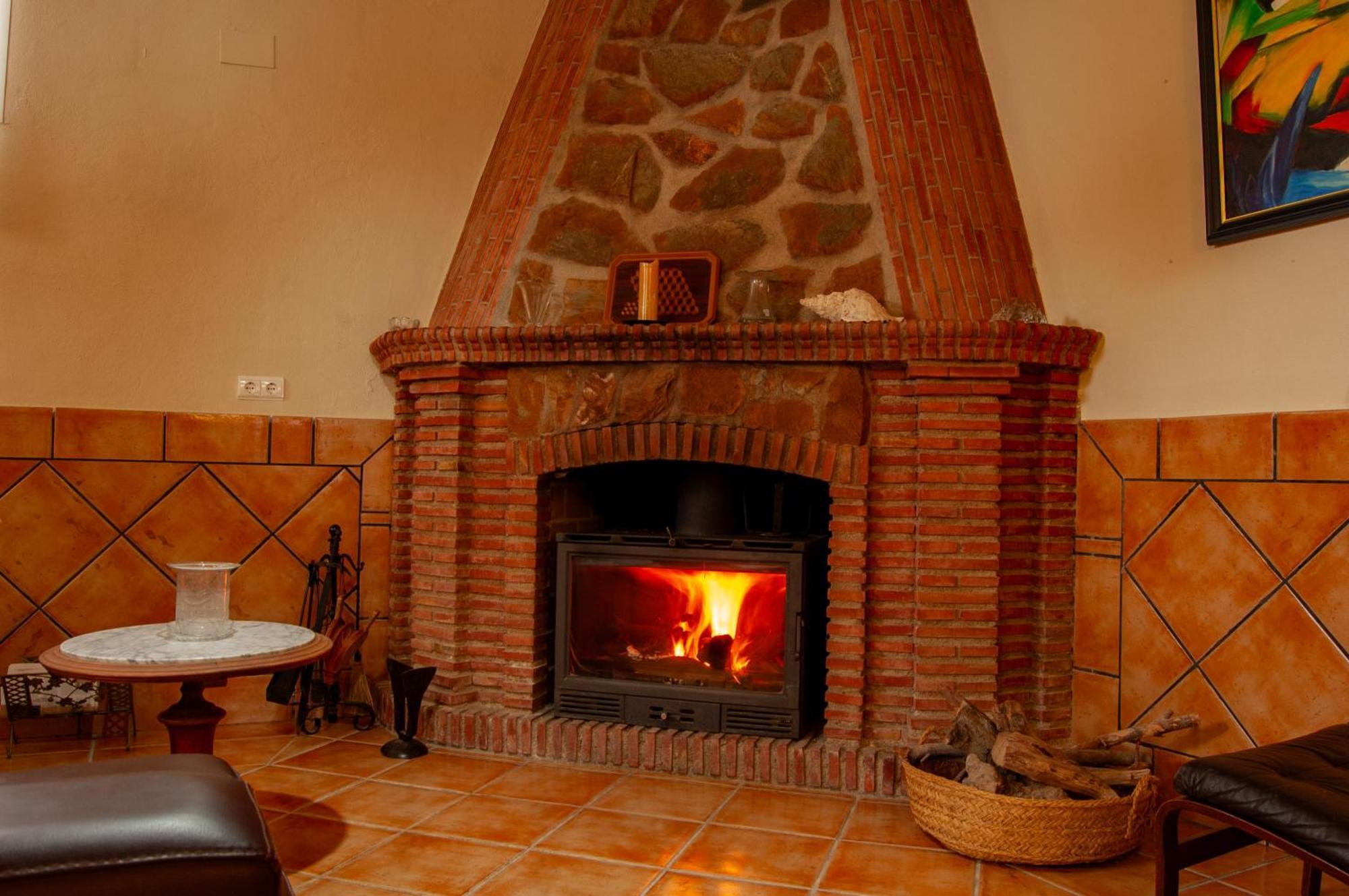 La Gaviota Con Chimenea, Barbacoa Y Piscina Junto A Ruta Del Gollizno En Olivares Apartment Olivares (Granada)